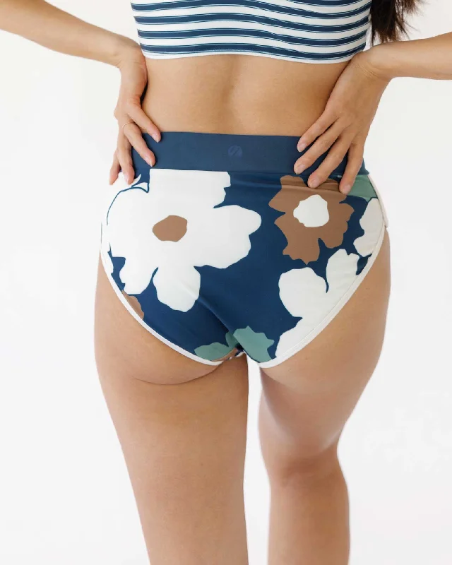 birch-floral-retro-bottom