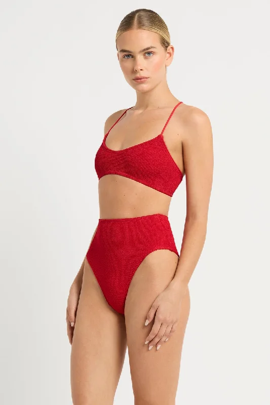 bound056e-baywatch-red-selena-crop-eco